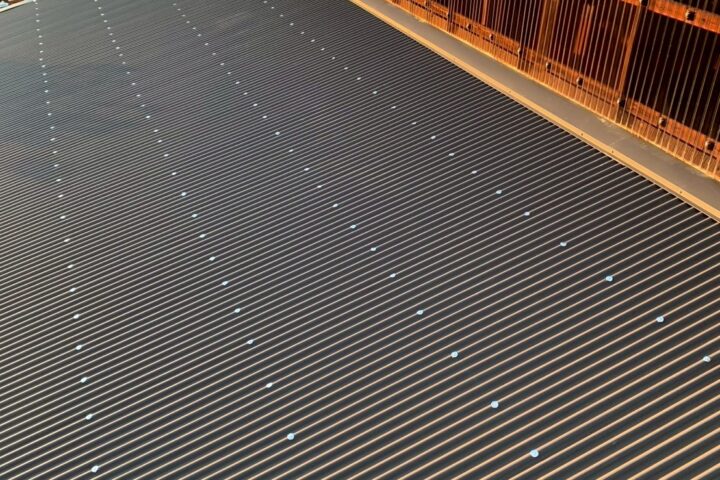 太田市 Y様 金属波板から金属波板カバー工法と外壁ポリカ波板